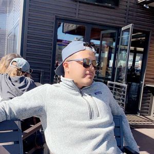 Meet your Posher, Christian